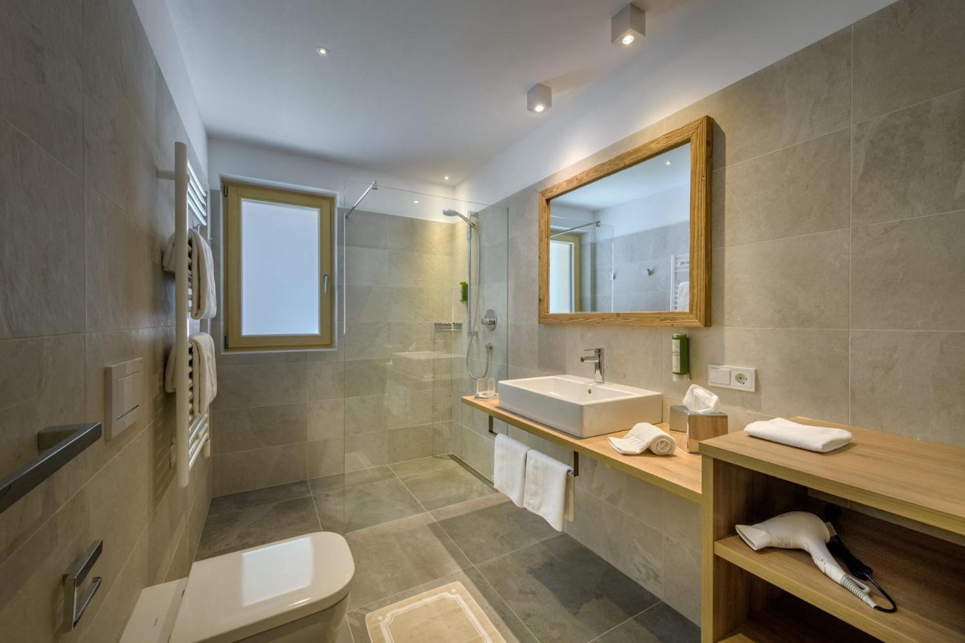 Apartments Burvel Σέλβα ντι Βαλ Γκαρντένα Δωμάτιο φωτογραφία