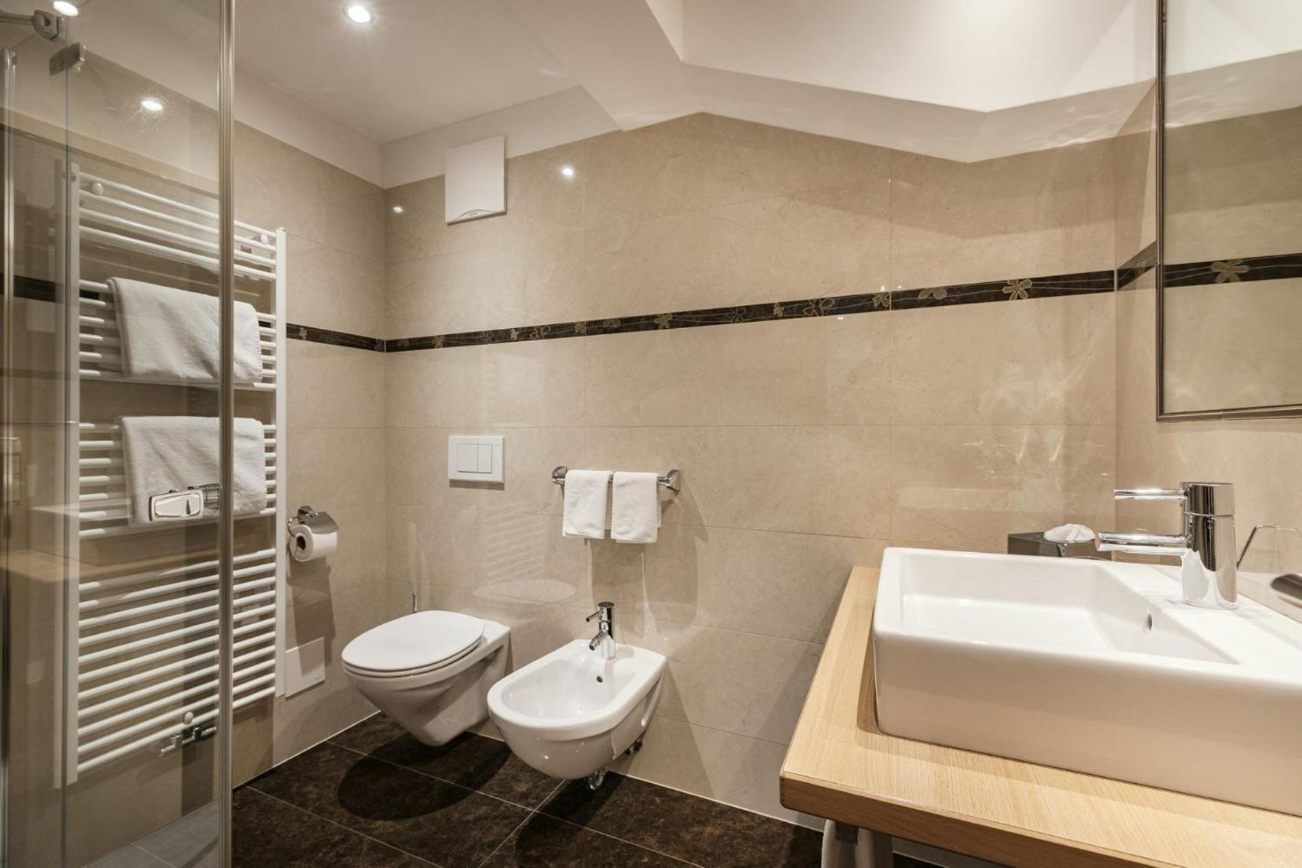 Apartments Burvel Σέλβα ντι Βαλ Γκαρντένα Δωμάτιο φωτογραφία